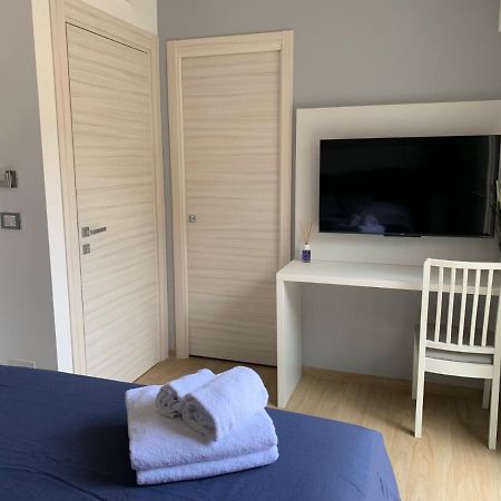 Casa Vacanze Elegance Catania Bagian luar foto